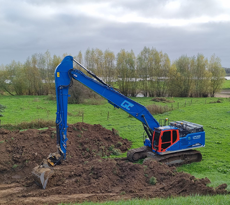 Graafmachine rups semi long front 35 ton