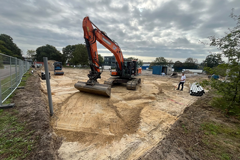 Grondwerk en terreinverharding voor nieuwbouw JVH